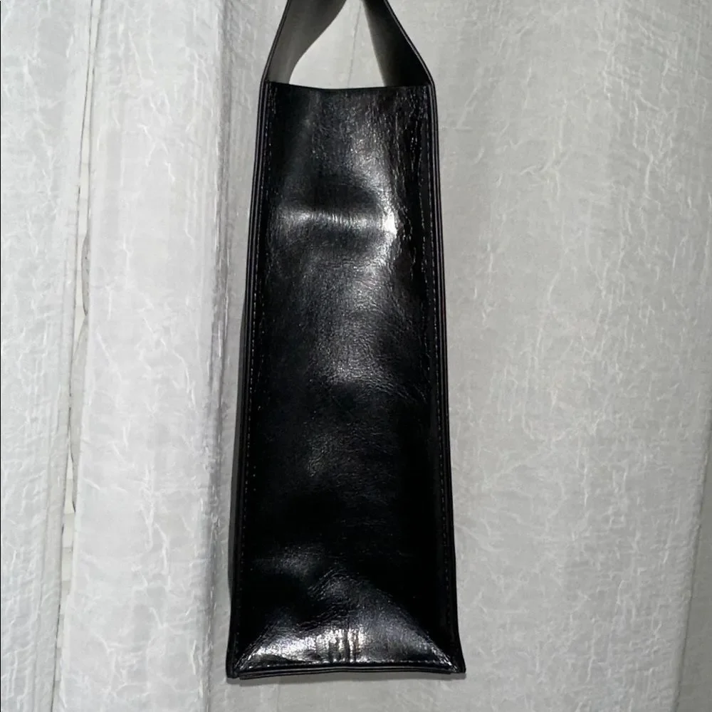 Spector & Co Faux Leather Doh Le D Ring Handle Black Bottle Carrying Case